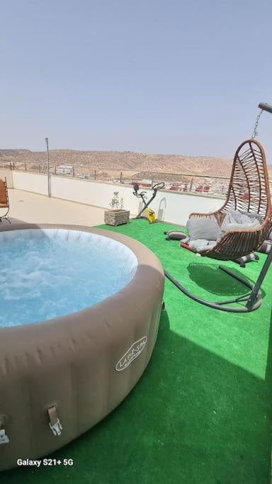 Coin Du Ciel Jacuzzi & Piscine Apartment *